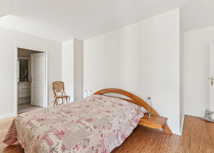 Duplex Dans Le Saint Lambert By Weekome شقة باريس